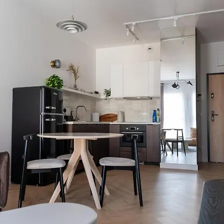 Stylish 2-room With Balcony, Near Market Square, Historic Area