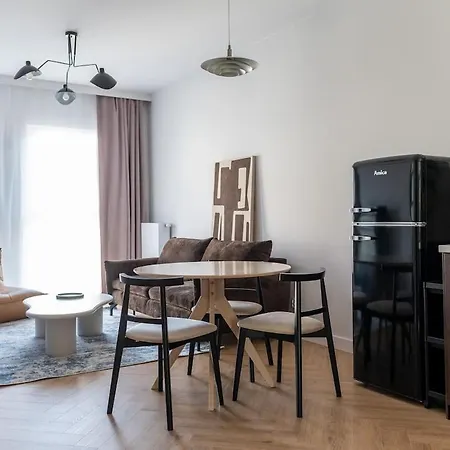 Διαμέρισμα Cozy 2-room Apartment, Near Market Square, Balcony Βρότσλαβ