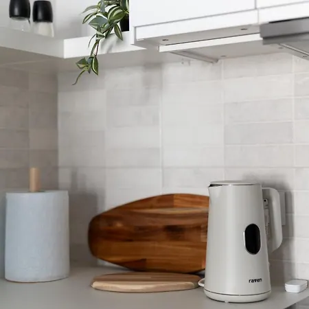 Cozy 2-room Apartment, Near Market Square, Balcony Διαμέρισμα *