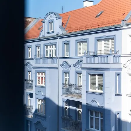 شقة Cozy 2-room With Balcony - Near Market Square - Historic Area