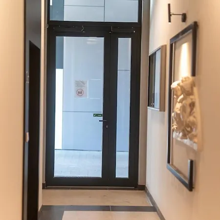 Stylish 2-room With Balcony, Near Market Square, Historic Area Apartamento Breslavia
