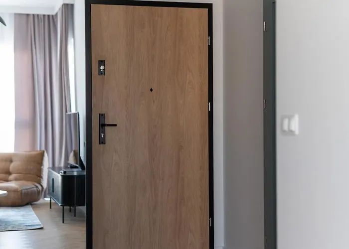 Apartman Cozy 2-room With Balcony, Near Market Square, Historical District *