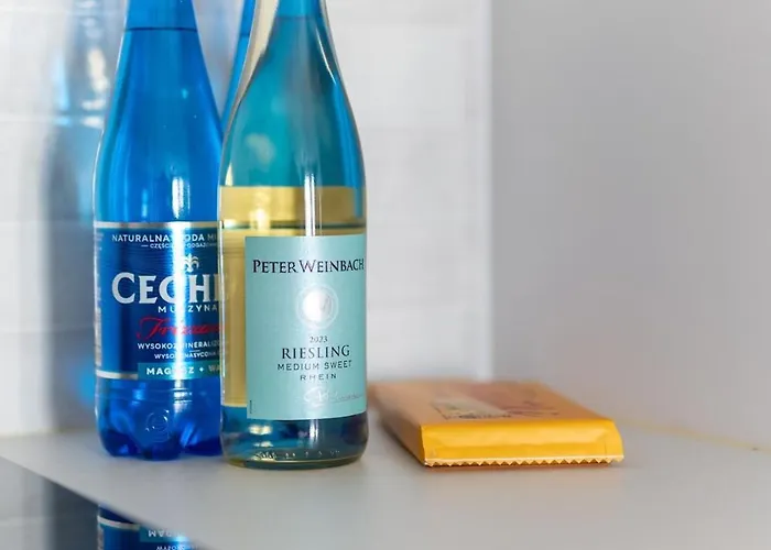 Cozy 2-room With Balcony, Near Market Square, Historical District *