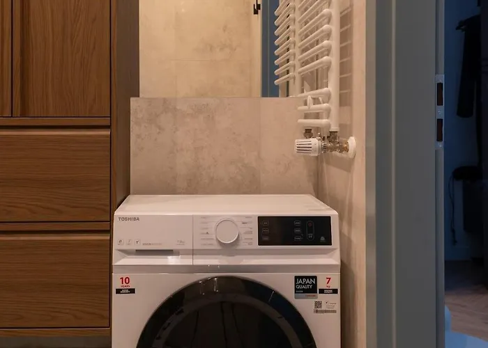 Cozy 2-room With Balcony, Near Market Square, Historical District Apartman *