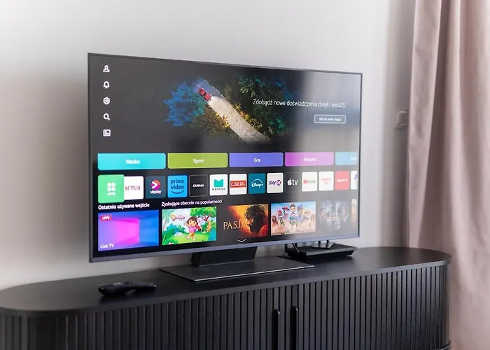 Cozy 2-room With Balcony, Near Market Square, Historical District *