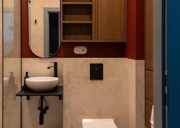 Apartman Cozy 2-room With Balcony, Near Market Square, Historical District *