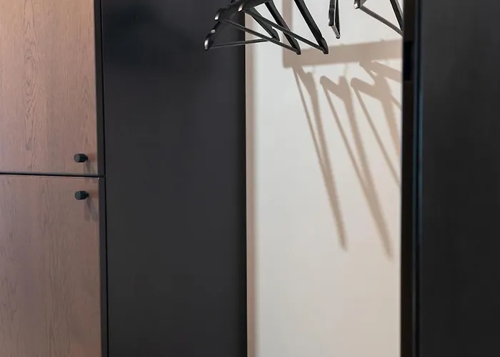 Cozy 2-room With Balcony, Near Market Square, Historical District