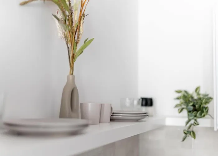 Cozy 2-room With Balcony, Near Market Square, Historical District Apartman